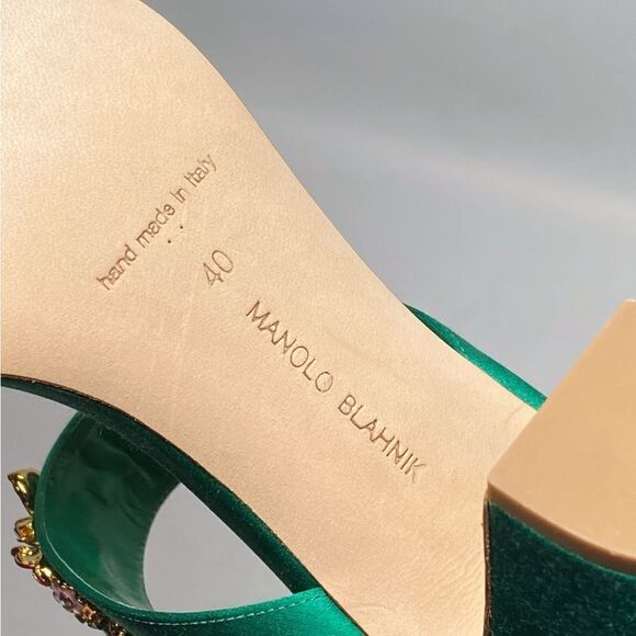 Manolo Blahnik 90MM Embellished Satin Mules size 40 - Picture 14 of 14